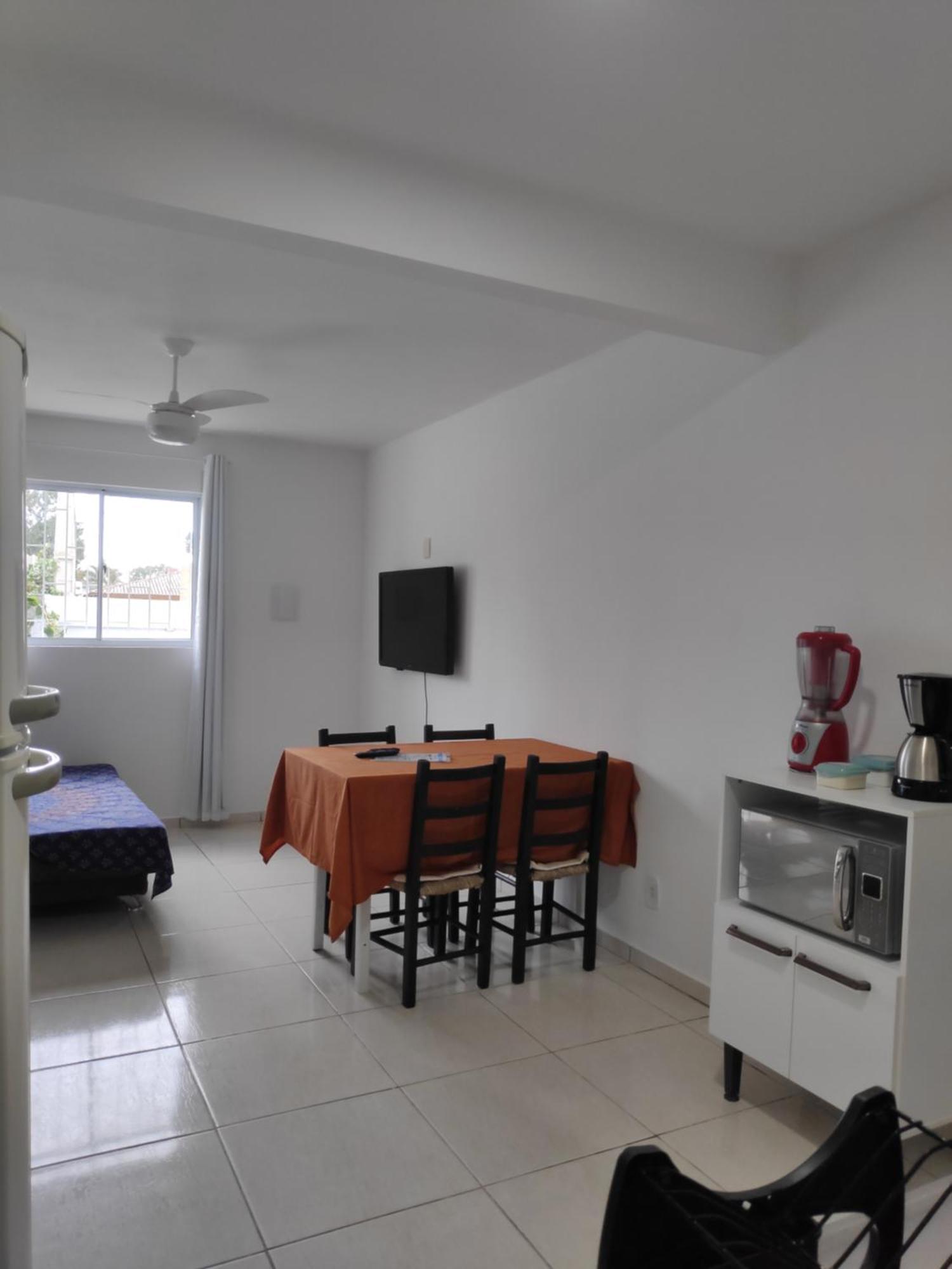 Mocamblue - Sobrado Com 2 Quartos, Cozinha Completa, Lavabo, Banheiro, Vaga De Garagem, Wi-fi, Proximo A Do Mocambique, Natureza, Surfe E Comercio Local Em Casa de férias Florianopolis